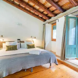 https://sleep-stay-arab-baths-atico-apartment-w-balcony.topcostabravahotels.com