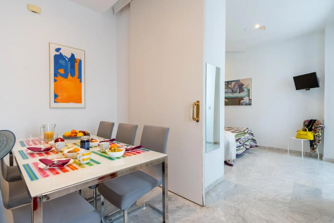Apartment Sevilla Central Suites Apartamentos Puerta Jerez Spain